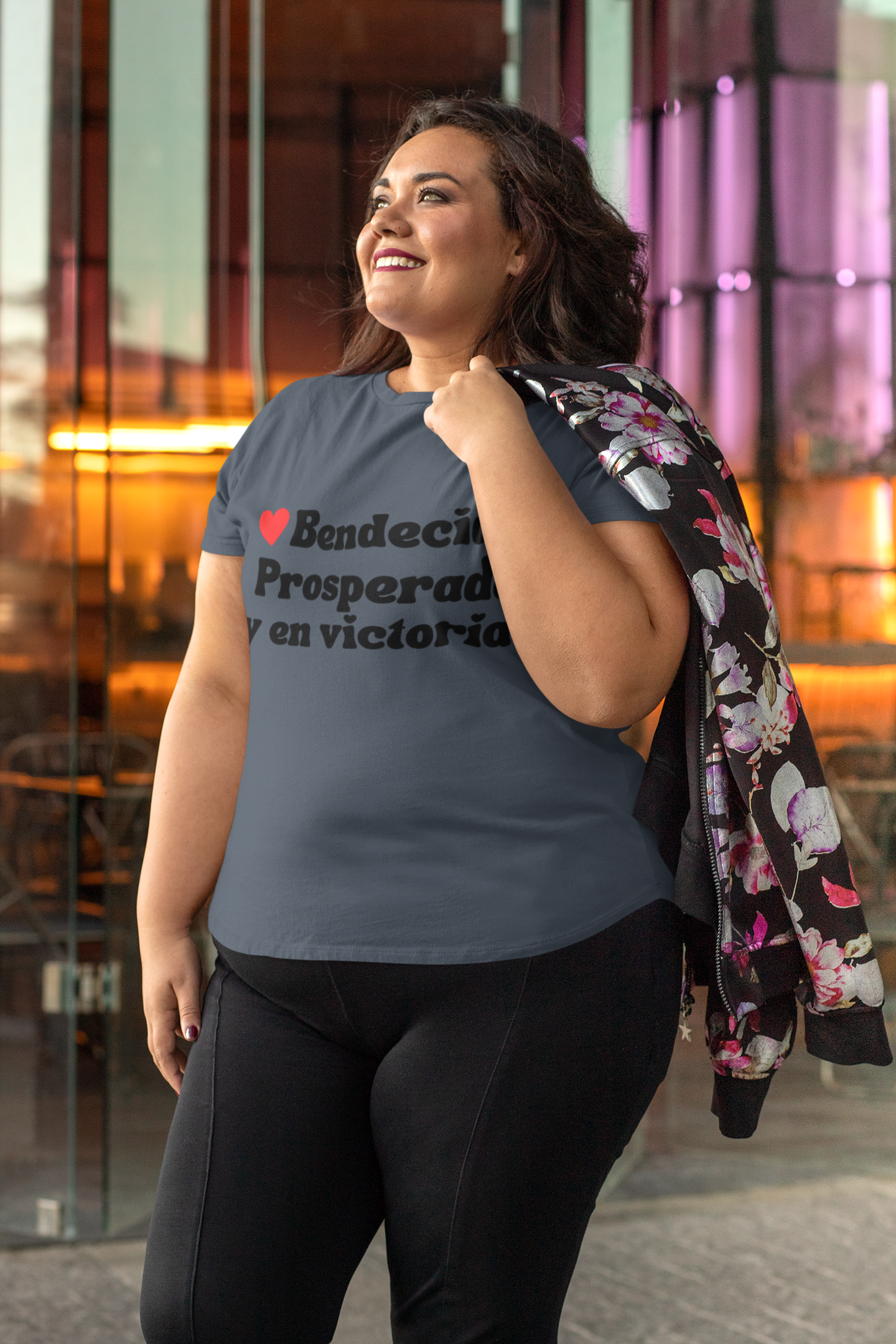 Bendecida Camiseta